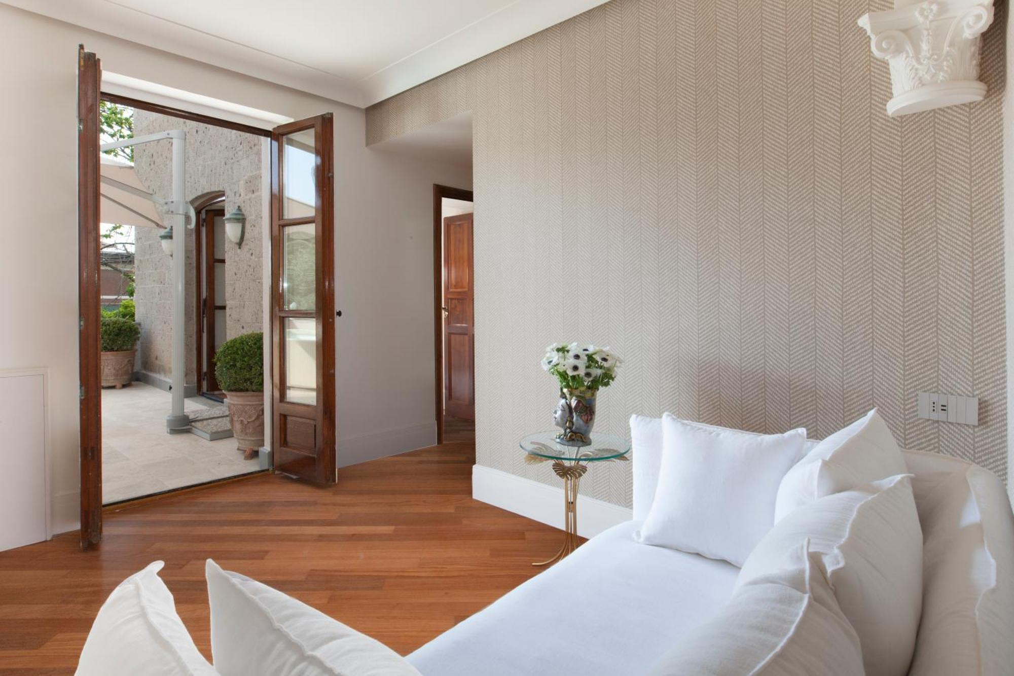 Relais Russo Villa *